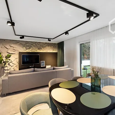 Dayyounglife Mit Terrasse Grill Parkplatz Nuremberg